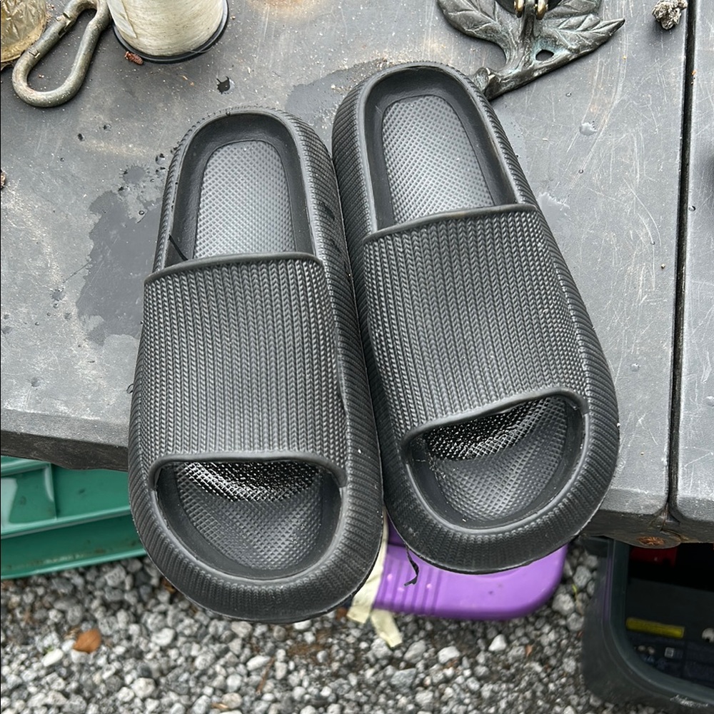 Black Men's Slide Sandals
